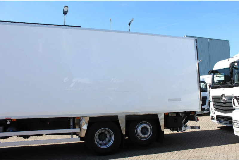 Renault Premium 310 * EURO5 * CARRIER SUPRA 850 * 6X2 * MANUAUL * - משאית קירור: תמונה 5 Renault Premium 310 * EURO5 * CARRIER SUPRA 850 * 6X2 * MANUAUL * - משאית קירור: תמונה 5