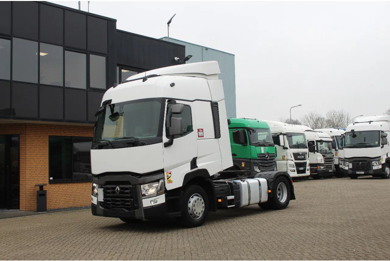 Renault T440 * 2 TANK * 4x2 * - יחידת טרקטור: תמונה 1 Renault T440 * 2 TANK * 4x2 * - יחידת טרקטור: תמונה 1