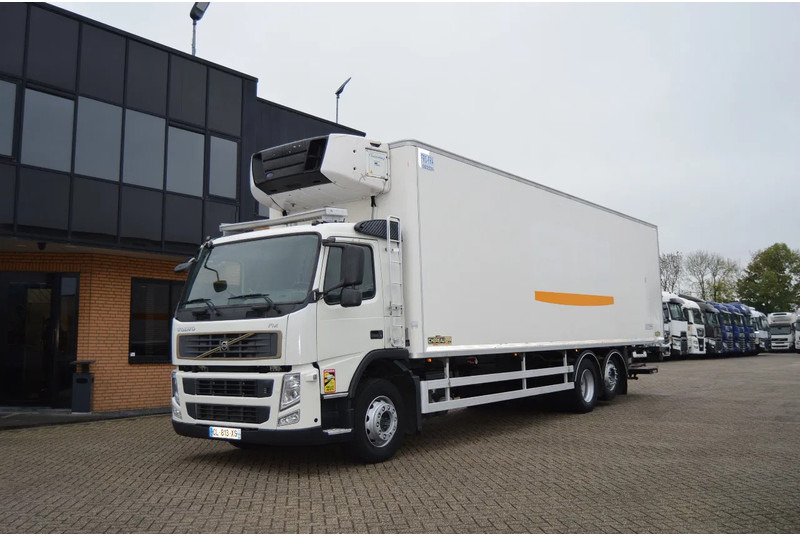 Volvo FM 370 * EURO5 * CARRIER SUPRA 950 SILENT * 6X2 * - משאית קירור: תמונה 1 Volvo FM 370 * EURO5 * CARRIER SUPRA 950 SILENT * 6X2 * - משאית קירור: תמונה 1
