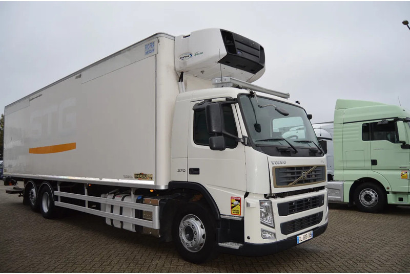 Volvo FM 370 * EURO5 * CARRIER SUPRA 950 SILENT * 6X2 * - משאית קירור: תמונה 5 Volvo FM 370 * EURO5 * CARRIER SUPRA 950 SILENT * 6X2 * - משאית קירור: תמונה 5