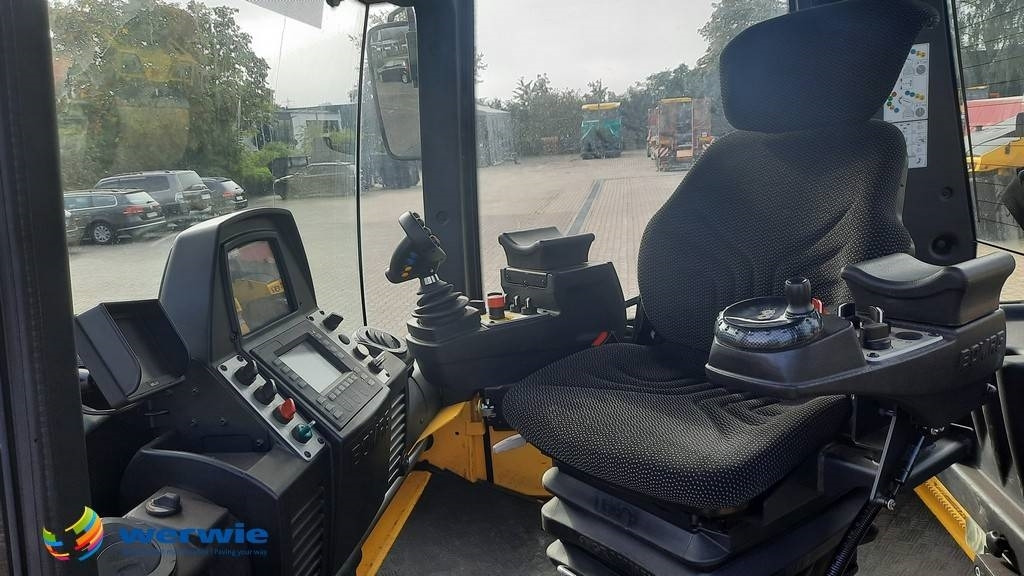 Bomag BW 154 AP-4v AM - רולר כביש: תמונה 4 Bomag BW 154 AP-4v AM - רולר כביש: תמונה 4