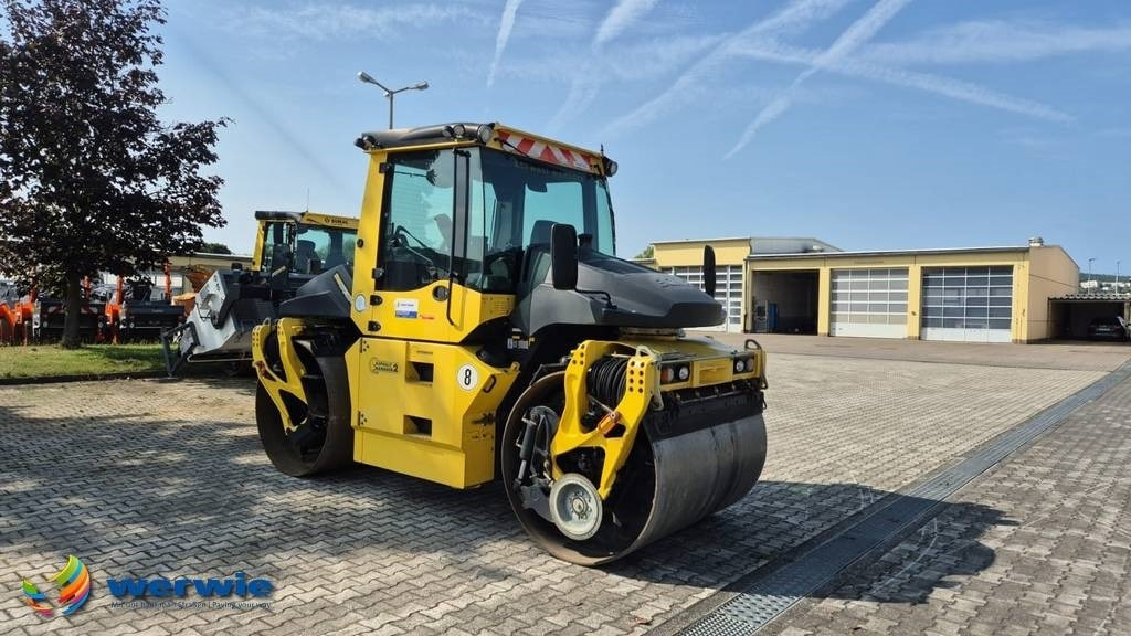 Bomag BW 174 AP-4i AM - רולר כביש: תמונה 2 Bomag BW 174 AP-4i AM - רולר כביש: תמונה 2