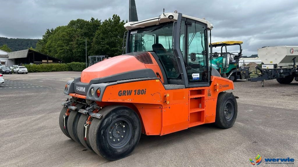 Hamm GRW 180i-10 - רולר פניאומטי: תמונה 2 Hamm GRW 180i-10 - רולר פניאומטי: תמונה 2