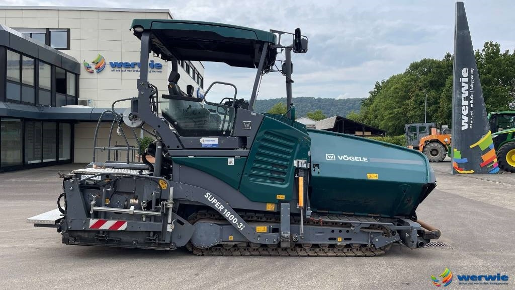 Vögele SUPER 1800-3i / AB500-3TP1 (2,55 - 5,00 m) - מרצף אספלט: תמונה 1 Vögele SUPER 1800-3i / AB500-3TP1 (2,55 - 5,00 m) - מרצף אספלט: תמונה 1
