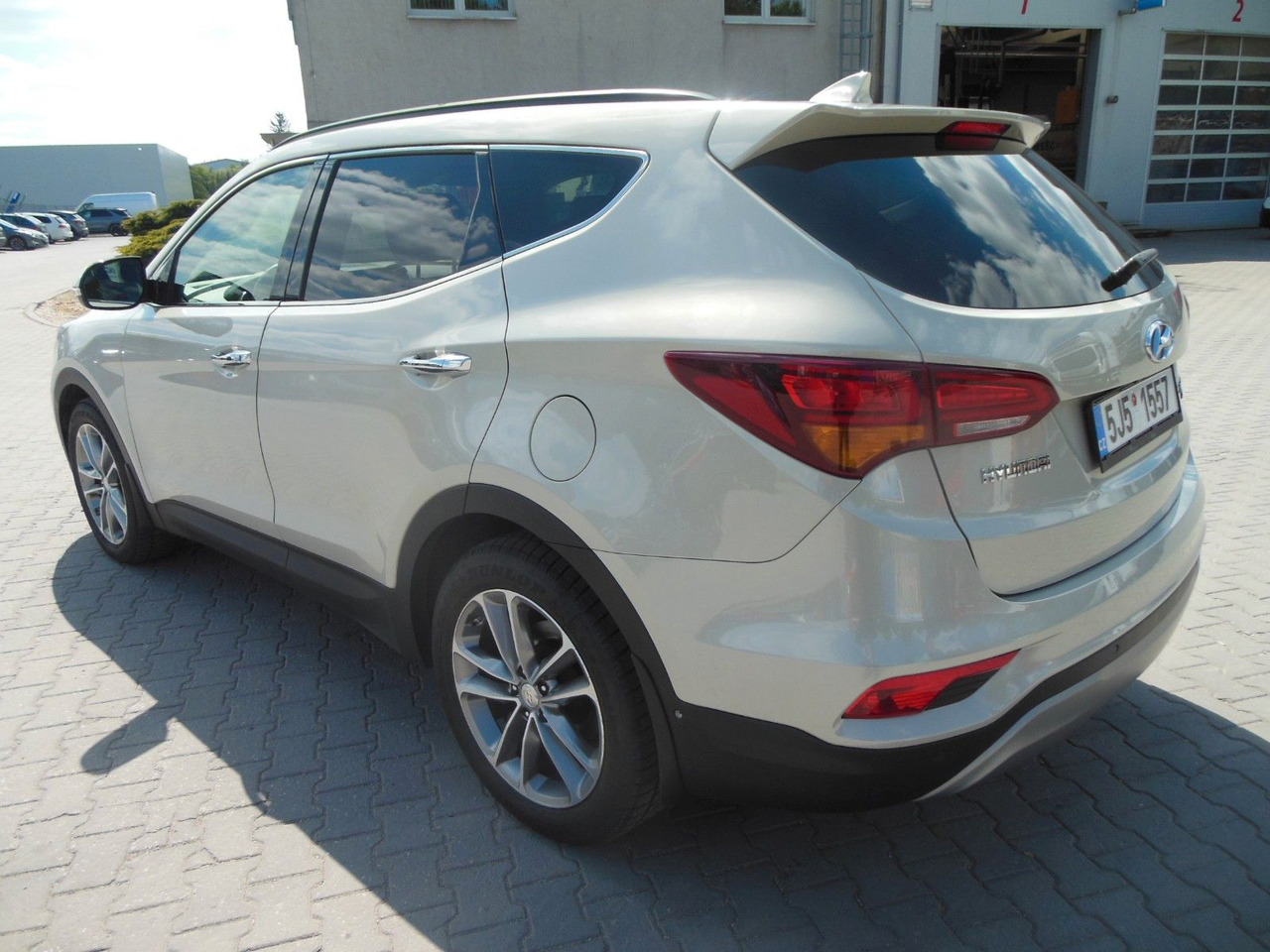 Hyundai Santa Fe 2,2 CRDi, 4WD, Automatic, Leder, Panora - SUV: תמונה 4 Hyundai Santa Fe 2,2 CRDi, 4WD, Automatic, Leder, Panora - SUV: תמונה 4