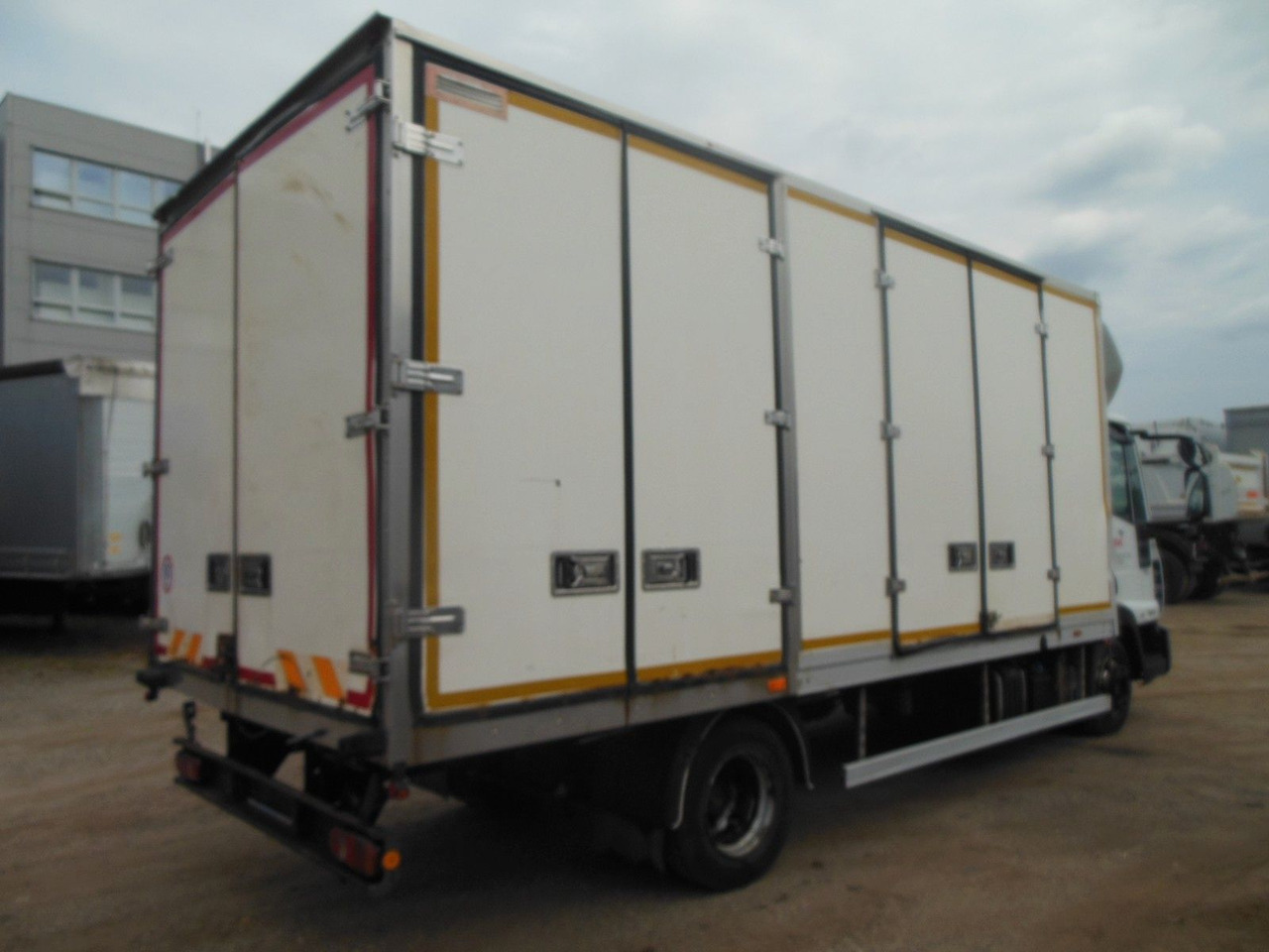 Iveco EUROCARGO 75E14 - כלי רכב מסחרי עם תיבה: תמונה 3 Iveco EUROCARGO 75E14 - כלי רכב מסחרי עם תיבה: תמונה 3