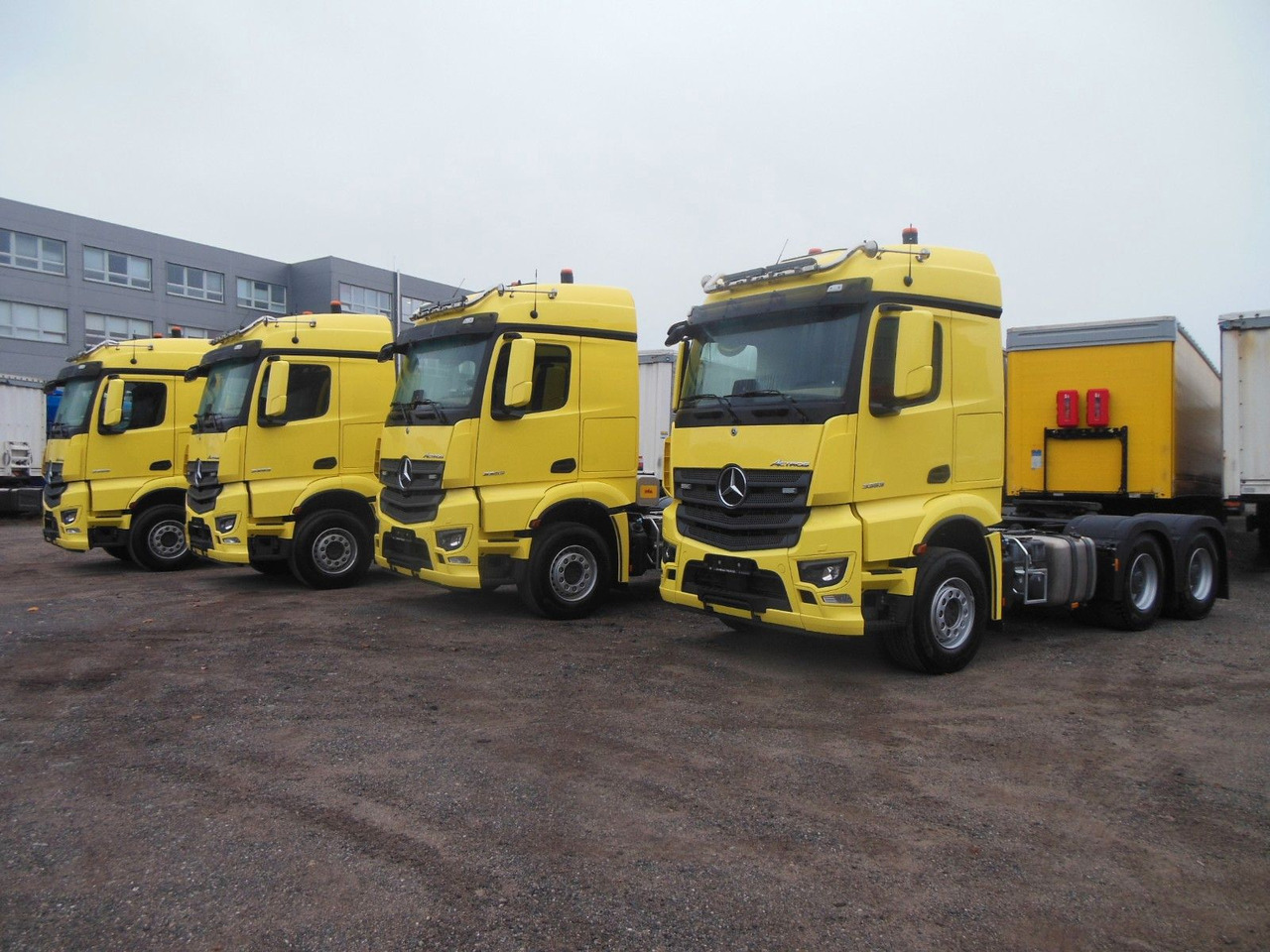 Mercedes-Benz 3353 ACTROS, 6X4, TRK, SET 120 TON, WIE NEUE!E!! - יחידת טרקטור: תמונה 1 Mercedes-Benz 3353 ACTROS, 6X4, TRK, SET 120 TON, WIE NEUE!E!! - יחידת טרקטור: תמונה 1