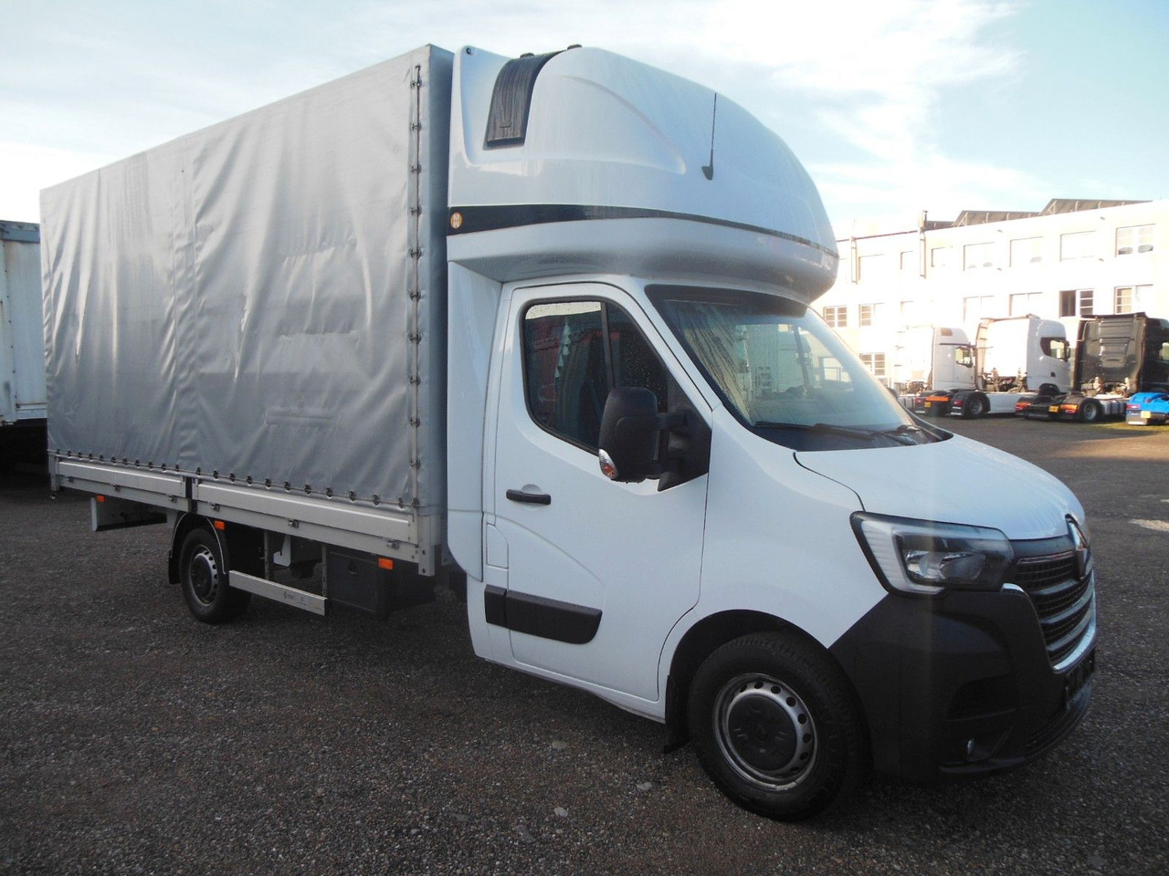 Renault MASTER 2.3 DCI, 10 PALETTEN, LUFT FEDERUNG - כלי רכב מסחרי עם וילונות צד: תמונה 2 Renault MASTER 2.3 DCI, 10 PALETTEN, LUFT FEDERUNG - כלי רכב מסחרי עם וילונות צד: תמונה 2