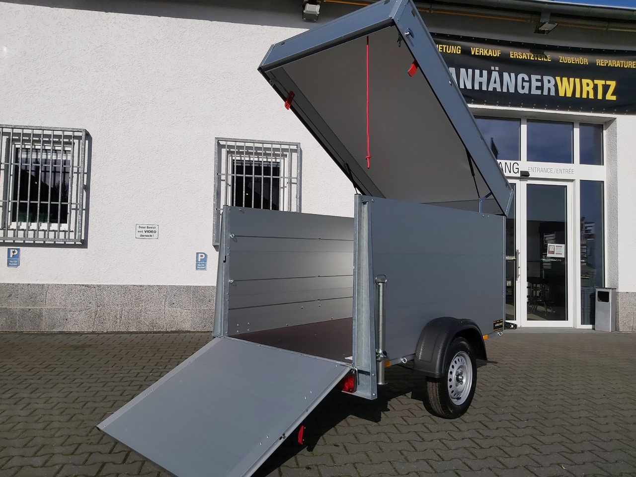 ALUBOXX Deckelanhänger GTB 750 VT2 211x126x118cm Heckrampe (XS) 750kg Top Seller Angebot - קרון נגרר בתיבה סגורה: תמונה 3 ALUBOXX Deckelanhänger GTB 750 VT2 211x126x118cm Heckrampe (XS) 750kg Top Seller Angebot - קרון נגרר בתיבה סגורה: תמונה 3