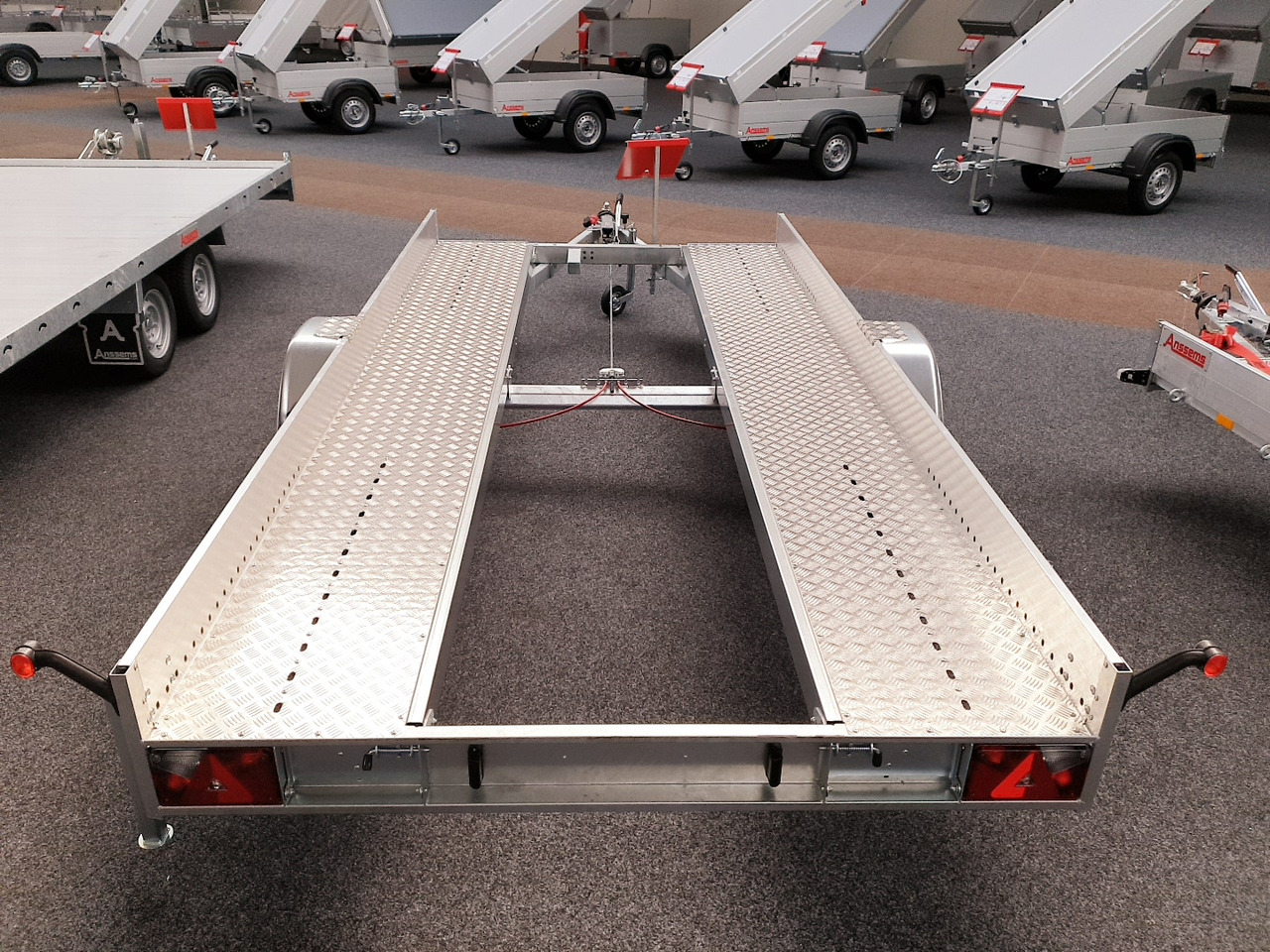 Anssems AMT ECO 1300 light 340x180x18cm (L) 1300kg - קרון נגרר בהובלה אוטומטית: תמונה 5 Anssems AMT ECO 1300 light 340x180x18cm (L) 1300kg - קרון נגרר בהובלה אוטומטית: תמונה 5