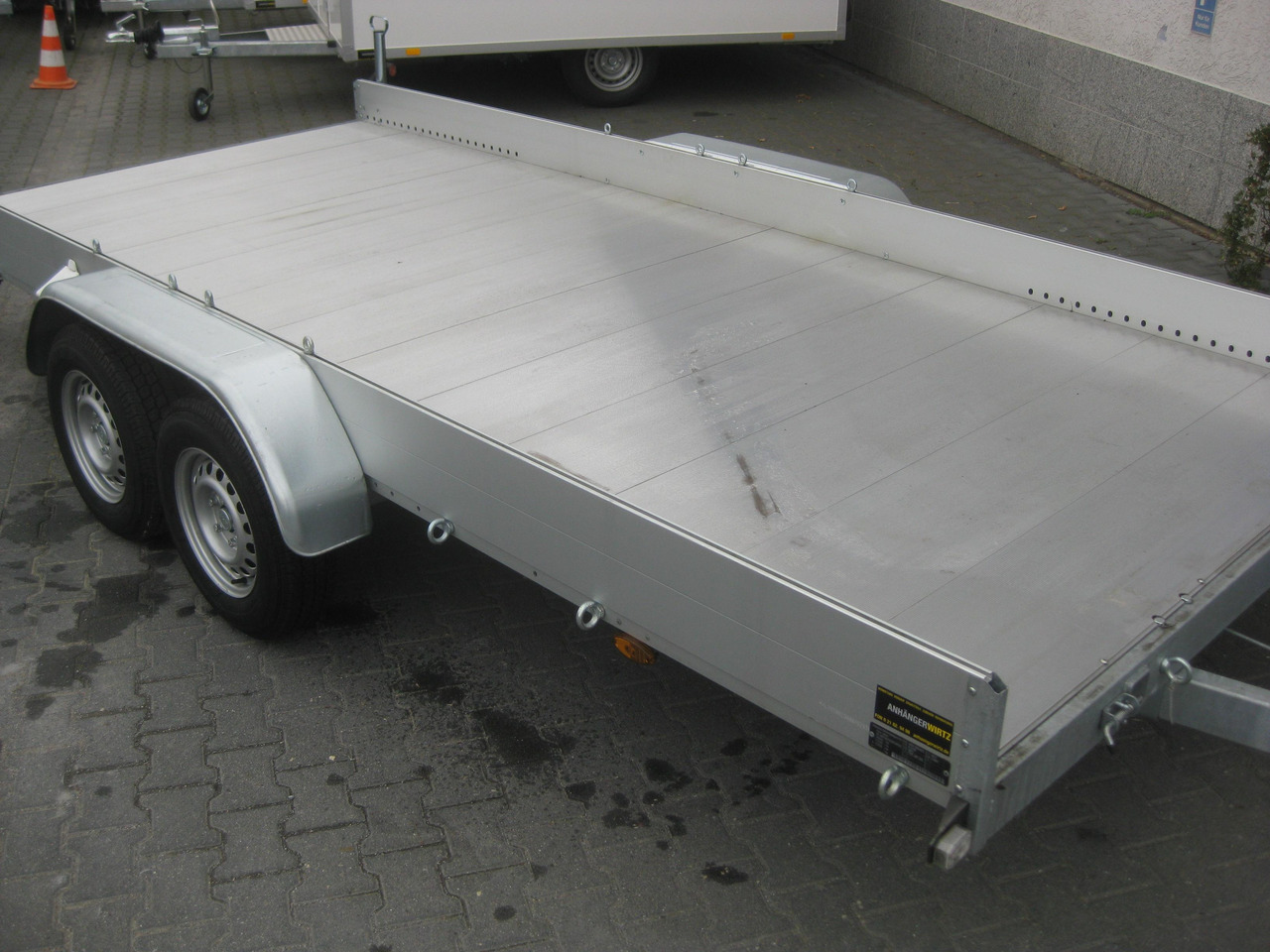 Anssems Transporter AMT 2500 440x190x18cm Aluboden Alurampen Seilwinde 2500kg Modell 22 - קרון נגרר צד נופל/ שטוח: תמונה 3 Anssems Transporter AMT 2500 440x190x18cm Aluboden Alurampen Seilwinde 2500kg Modell 22 - קרון נגרר צד נופל/ שטוח: תמונה 3