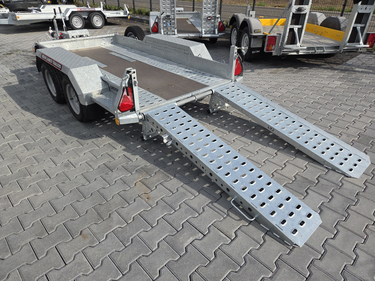 Brian James Digger Plant 543-2813-35 280x130cm Auffahrrampen klappbar Reserverad 3500kg - קרון נגרר לצמחים: תמונה 3 Brian James Digger Plant 543-2813-35 280x130cm Auffahrrampen klappbar Reserverad 3500kg - קרון נגרר לצמחים: תמונה 3