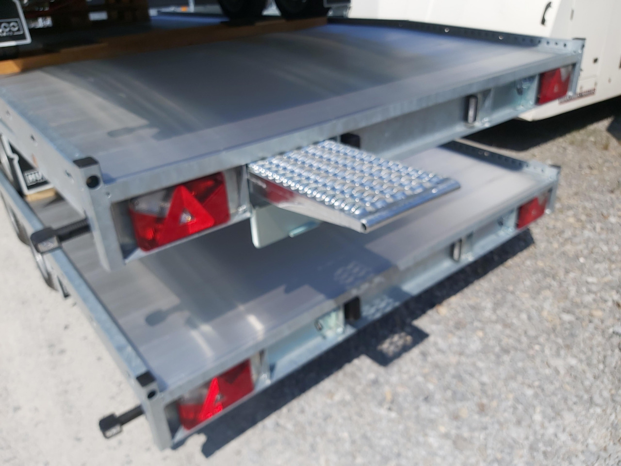 קרון נגרר צד נופל/ שטוח CARAX-2 3000 Multitransporter 440x207cm Aluboden Auffahrrampen 3000kg Winter Aktion: תמונה 6