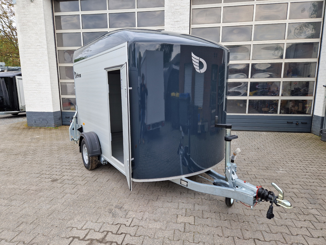 Cargo Roadster 400 312x164x184cm Alu Poly darkgrey Aluboden Seitentür 1300kg Pullman 100 km/H Abverk - קרון נגרר למכונית: תמונה 5 Cargo Roadster 400 312x164x184cm Alu Poly darkgrey Aluboden Seitentür 1300kg Pullman 100 km/H Abverk - קרון נגרר למכונית: תמונה 5