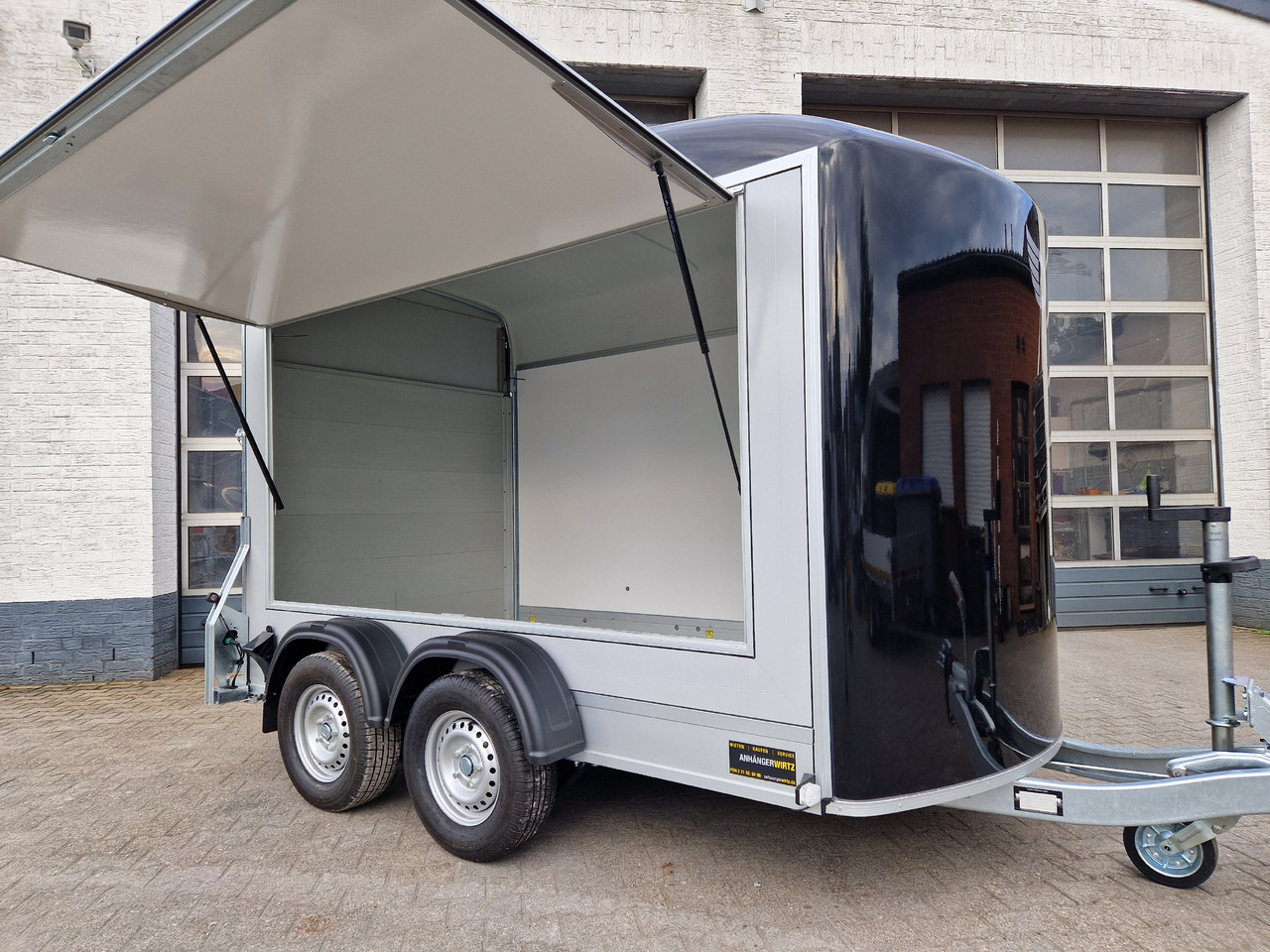 Cargo Roadster 500 312x167x199cm Sandwich Poly schwarz Seitenklappe Seitentür Pullman 100 km/H - קרון נגרר לממכר: תמונה 1 Cargo Roadster 500 312x167x199cm Sandwich Poly schwarz Seitenklappe Seitentür Pullman 100 km/H - קרון נגרר לממכר: תמונה 1