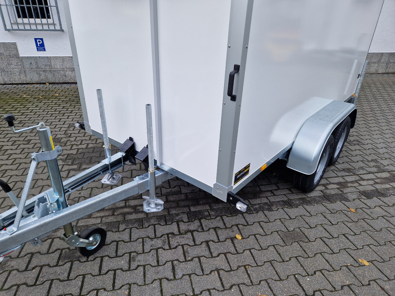 Kühlanhänger AZKF C 2735/155 343x154x200cm CiBIN 230V +Standkühlung (L) 2700kg Abverkauf - קרון נגרר עם קירור: תמונה 4 Kühlanhänger AZKF C 2735/155 343x154x200cm CiBIN 230V +Standkühlung (L) 2700kg Abverkauf - קרון נגרר עם קירור: תמונה 4