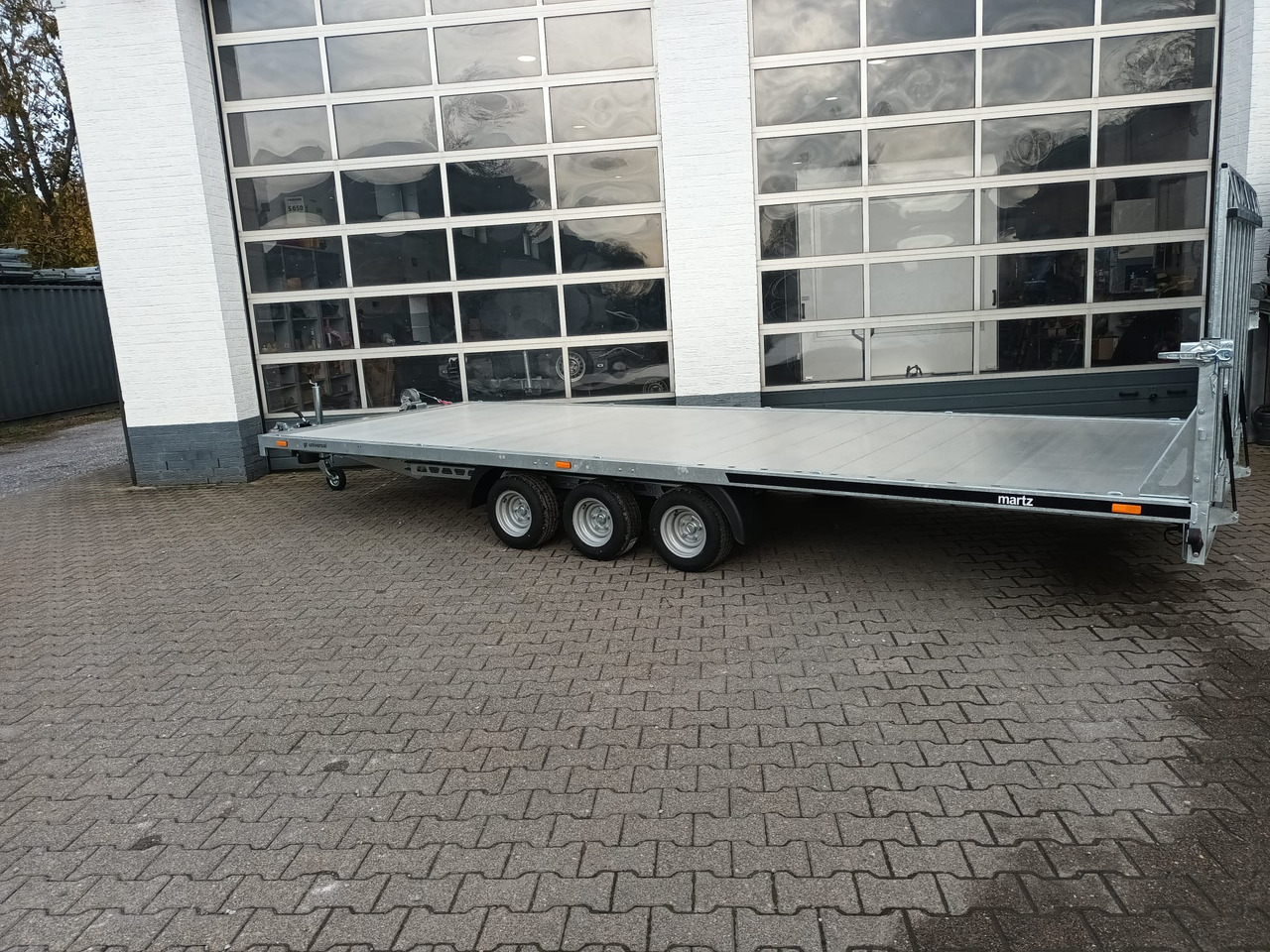 Martz Universal GT KIPP 600/3 S 600x210cm Aluboden ankippbar Hecklappe Winde Tridem 10" 3500kg - קרון נגרר לצמחים: תמונה 4 Martz Universal GT KIPP 600/3 S 600x210cm Aluboden ankippbar Hecklappe Winde Tridem 10" 3500kg - קרון נגרר לצמחים: תמונה 4