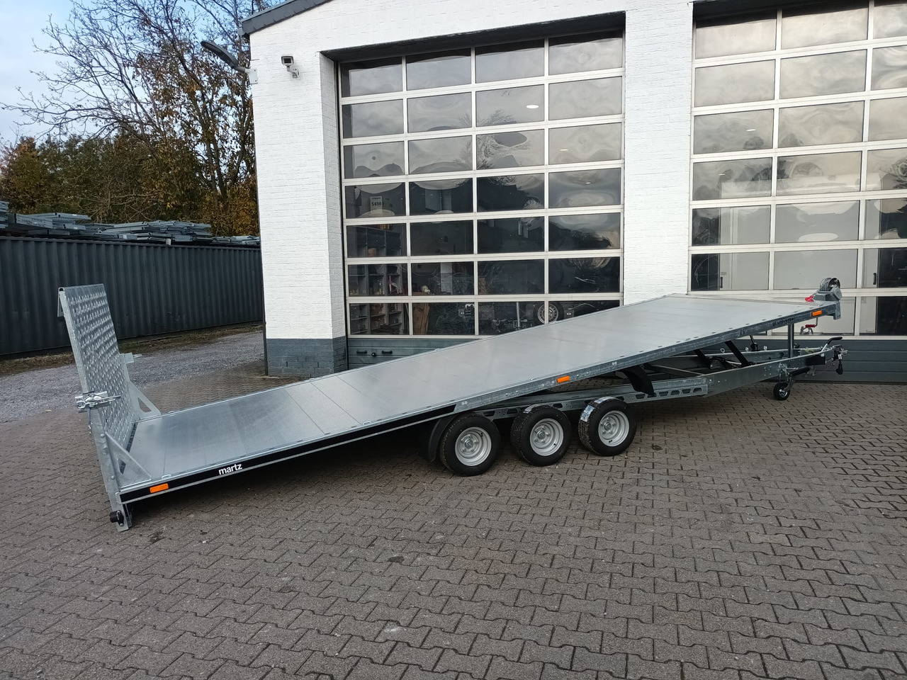 Martz Universal GT KIPP 600/3 S 600x210cm Aluboden ankippbar Hecklappe Winde Tridem 10" 3500kg - קרון נגרר לצמחים: תמונה 3 Martz Universal GT KIPP 600/3 S 600x210cm Aluboden ankippbar Hecklappe Winde Tridem 10" 3500kg - קרון נגרר לצמחים: תמונה 3