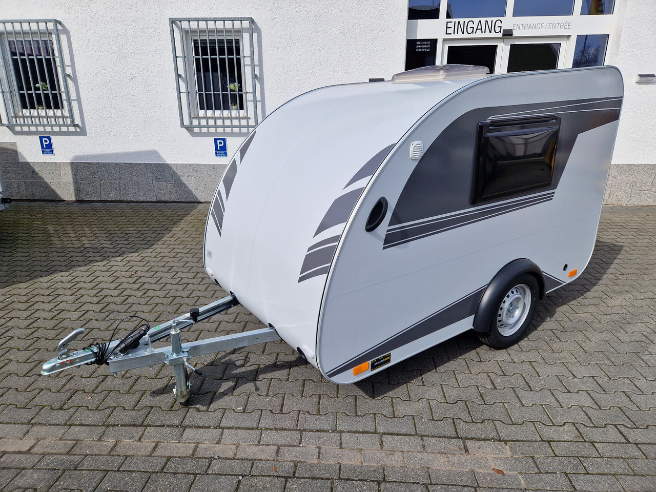 Mini Camper Mini Tommy TMC25 Basic 252x140x121cm 100 km/H 750kg ungebremst Januar AKTION - קרוואן נגרר: תמונה 4 Mini Camper Mini Tommy TMC25 Basic 252x140x121cm 100 km/H 750kg ungebremst Januar AKTION - קרוואן נגרר: תמונה 4