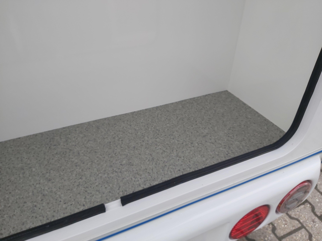 Mini Camper Mini Tommy TMC25 Basic 252x140x121cm 100 km/H 750kg ungebremst Januar AKTION - קרוואן נגרר: תמונה 5 Mini Camper Mini Tommy TMC25 Basic 252x140x121cm 100 km/H 750kg ungebremst Januar AKTION - קרוואן נגרר: תמונה 5