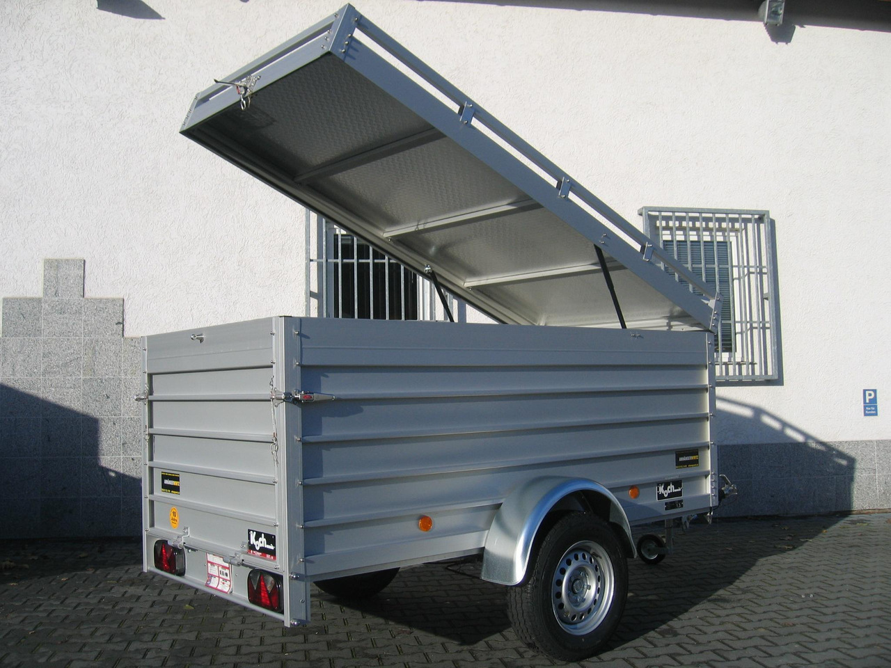 PKW Anhänger Koch Aluline 4.13 Deckel 250x125x95cm (S) 1300kg 100 km/H Aktion 2022 - קרון נגרר בתיבה סגורה: תמונה 3 PKW Anhänger Koch Aluline 4.13 Deckel 250x125x95cm (S) 1300kg 100 km/H Aktion 2022 - קרון נגרר בתיבה סגורה: תמונה 3