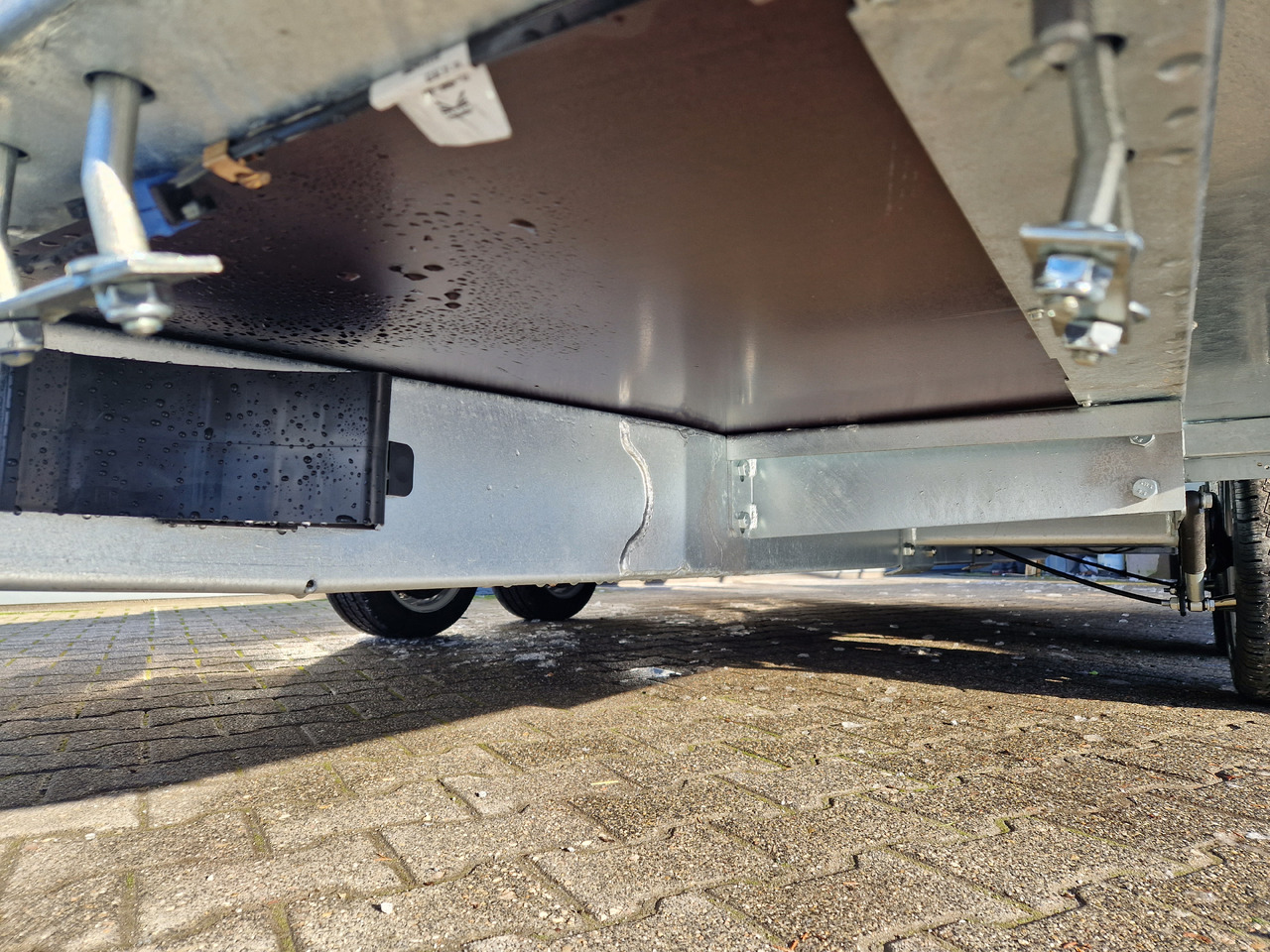 Saris Magnum MAXX 3500 406x182x30cm force one Rampen Schaufelablage 100km/H 3500kg Januar Aktion - קרון נגרר לצמחים: תמונה 4 Saris Magnum MAXX 3500 406x182x30cm force one Rampen Schaufelablage 100km/H 3500kg Januar Aktion - קרון נגרר לצמחים: תמונה 4