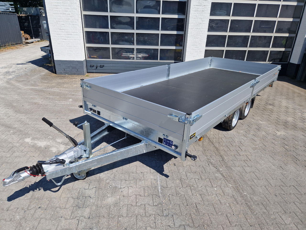 Saris PL HD 506 204 3500 2 506x204x35cm heavy duty LED Beleuchtung (XXL) Modell 2023 - קרון נגרר צד נופל/ שטוח: תמונה 2 Saris PL HD 506 204 3500 2 506x204x35cm heavy duty LED Beleuchtung (XXL) Modell 2023 - קרון נגרר צד נופל/ שטוח: תמונה 2