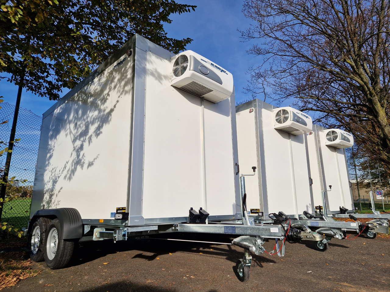 Tiefkühlanhänger AZK 3540/180 Govi Kälteaggregat -18 100/100 386x170x200cm (L) 3500kg Modell 2024 - קרון נגרר עם קירור: תמונה 4 Tiefkühlanhänger AZK 3540/180 Govi Kälteaggregat -18 100/100 386x170x200cm (L) 3500kg Modell 2024 - קרון נגרר עם קירור: תמונה 4