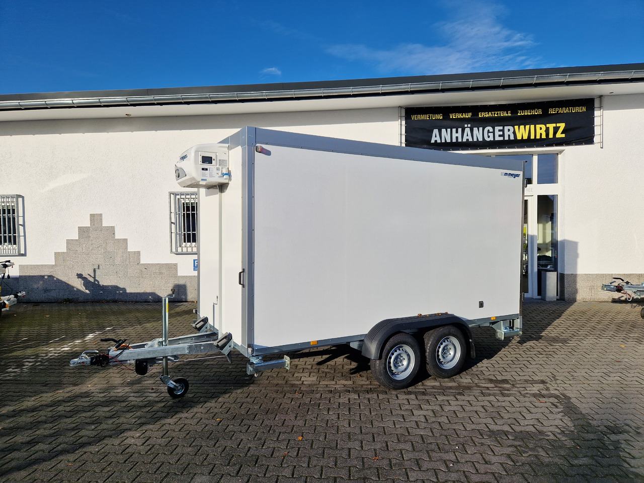 Tiefkühlanhänger AZK 3540/180 Govi Kälteaggregat -18 100/100 386x170x200cm (L) 3500kg Modell 2024 - קרון נגרר עם קירור: תמונה 1 Tiefkühlanhänger AZK 3540/180 Govi Kälteaggregat -18 100/100 386x170x200cm (L) 3500kg Modell 2024 - קרון נגרר עם קירור: תמונה 1