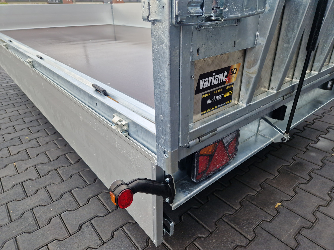 Variant Maschinentransporter 3552 UX Maxi Load 520x210x30cm Tandem Parabelfederung LED 3500kg - קרון נגרר לצמחים: תמונה 3 Variant Maschinentransporter 3552 UX Maxi Load 520x210x30cm Tandem Parabelfederung LED 3500kg - קרון נגרר לצמחים: תמונה 3