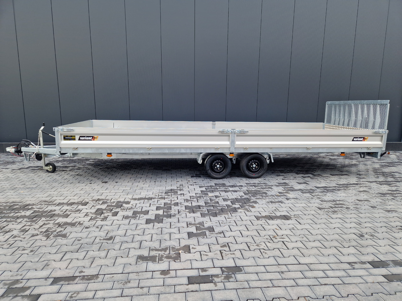 Variant Maschinentransporter 3562 UX Maxi Load 620x210x30cm LED Felgen black 3500kg 2025 - קרון נגרר לצמחים: תמונה 2 Variant Maschinentransporter 3562 UX Maxi Load 620x210x30cm LED Felgen black 3500kg 2025 - קרון נגרר לצמחים: תמונה 2