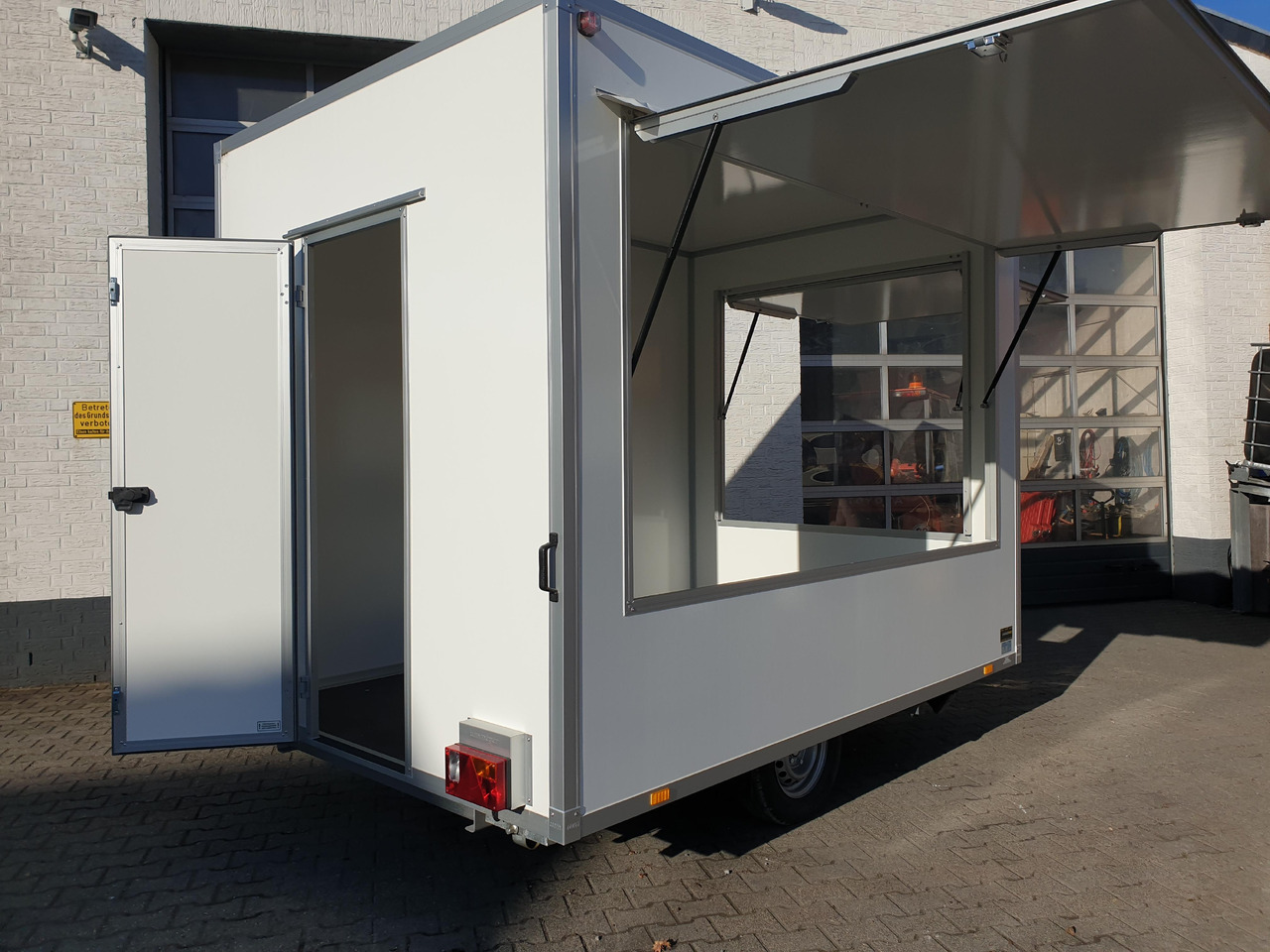 Verkaufsanhänger VKE 1330/206 300cm 2 Verkaufsklappen Multi Leerwagen Hecktür (M) 1300kg - קרון נגרר לממכר: תמונה 2 Verkaufsanhänger VKE 1330/206 300cm 2 Verkaufsklappen Multi Leerwagen Hecktür (M) 1300kg - קרון נגרר לממכר: תמונה 2