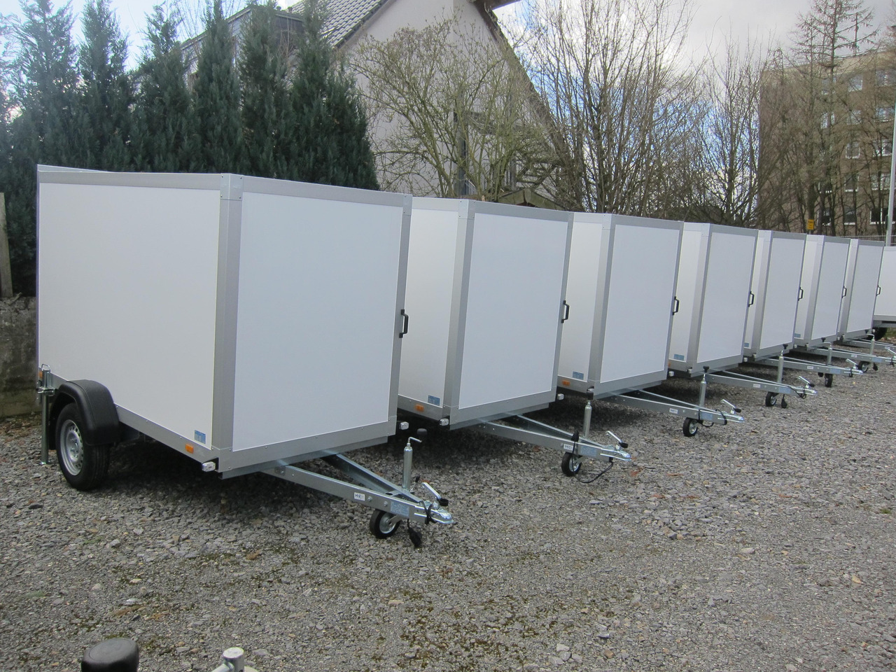 WM Meyer Koffer AZ 7525/126 150 S30 251x126x150cm (S) 750kg online Aktion Modell 2024 - קרון נגרר בתיבה סגורה: תמונה 1 WM Meyer Koffer AZ 7525/126 150 S30 251x126x150cm (S) 750kg online Aktion Modell 2024 - קרון נגרר בתיבה סגורה: תמונה 1