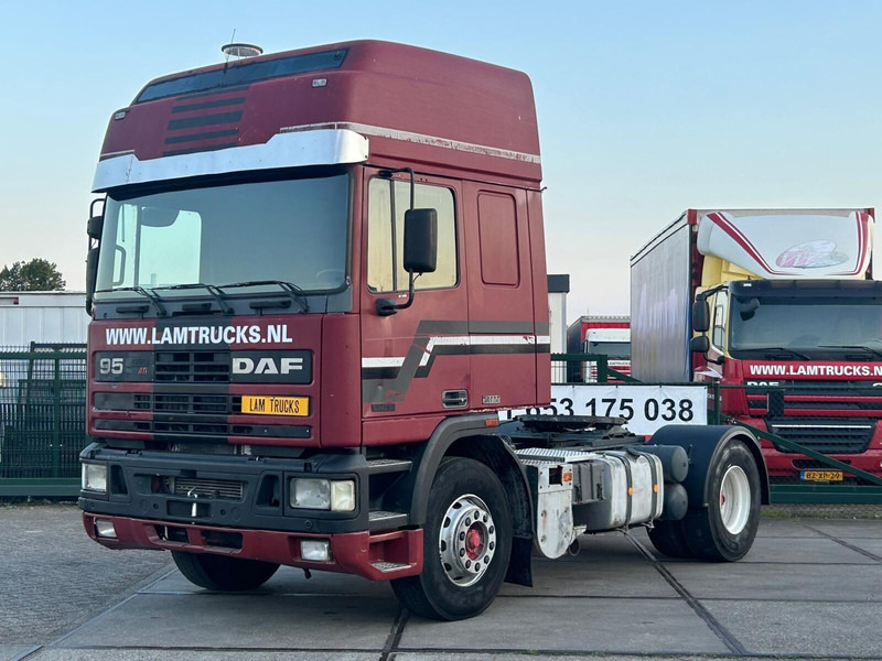 DAF 95.430 Ati MANUAL RETARDER - יחידת טרקטור: תמונה 1 DAF 95.430 Ati MANUAL RETARDER - יחידת טרקטור: תמונה 1
