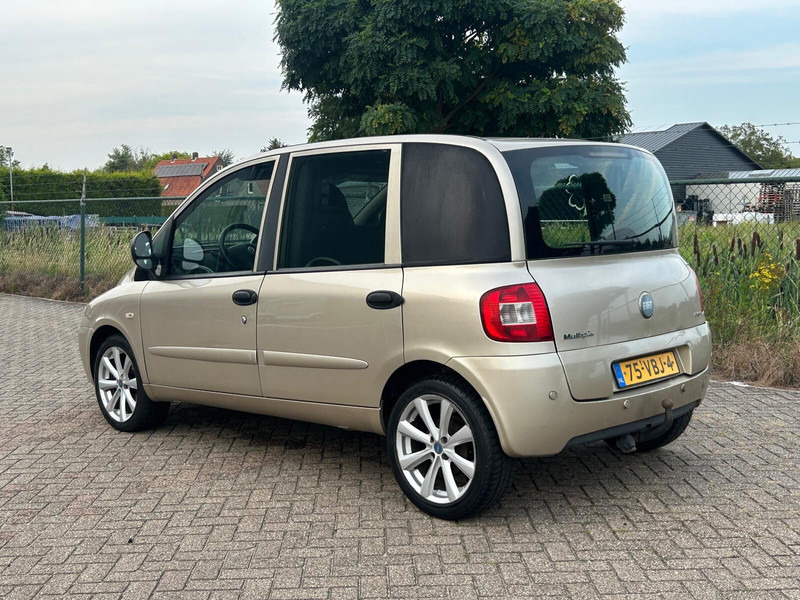 Fiat Multipla 1.9 EURO 4 DIESEL VAN - כלי רכב מסחרי קטן: תמונה 3 Fiat Multipla 1.9 EURO 4 DIESEL VAN - כלי רכב מסחרי קטן: תמונה 3