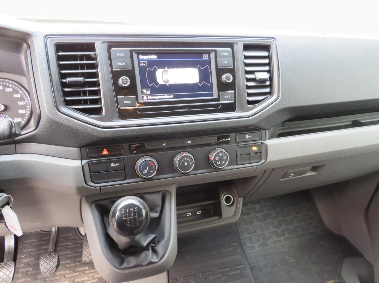 VOLKSWAGEN Crafter 35 L4H3 Doka Kasten Klima AHK Navi ZV - כלי רכב מסחרי עם לוח, כלי רכב מסחרי קומבי: תמונה 4 VOLKSWAGEN Crafter 35 L4H3 Doka Kasten Klima AHK Navi ZV - כלי רכב מסחרי עם לוח, כלי רכב מסחרי קומבי: תמונה 4