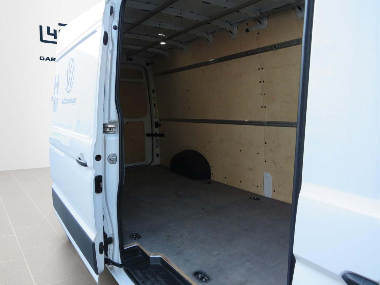 VOLKSWAGEN Crafter 35 L4H3 Kasten Klima AHK ZV - כלי רכב מסחרי עם לוח: תמונה 5 VOLKSWAGEN Crafter 35 L4H3 Kasten Klima AHK ZV - כלי רכב מסחרי עם לוח: תמונה 5