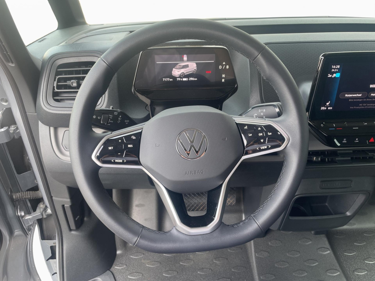 VOLKSWAGEN ID.Buzz Cargo 150 kW Klima AHK Navi - כלי רכב מסחרי קטן, כלי רכב מסחרי חשמלי: תמונה 2 VOLKSWAGEN ID.Buzz Cargo 150 kW Klima AHK Navi - כלי רכב מסחרי קטן, כלי רכב מסחרי חשמלי: תמונה 2