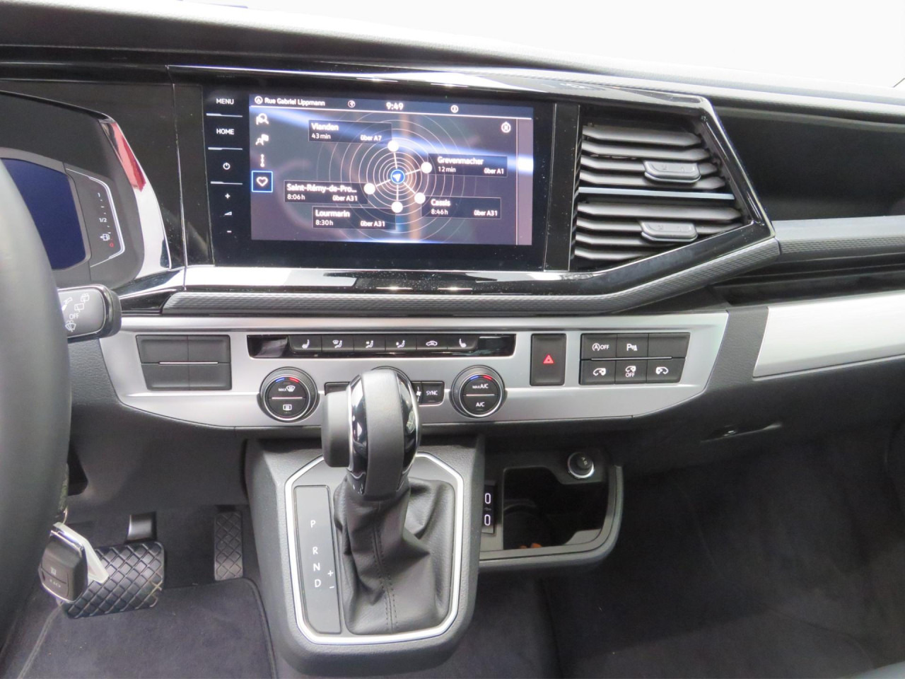 VOLKSWAGEN T6.1 Multivan Comfortline Edition Court Bluetooth - מכונית: תמונה 4 VOLKSWAGEN T6.1 Multivan Comfortline Edition Court Bluetooth - מכונית: תמונה 4