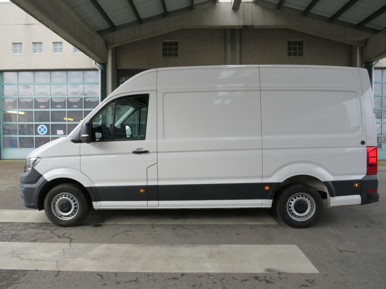 Volkswagen Crafter 35 L3H3 Kasten Euro6 Klima ZV - כלי רכב מסחרי עם לוח: תמונה 3 Volkswagen Crafter 35 L3H3 Kasten Euro6 Klima ZV - כלי רכב מסחרי עם לוח: תמונה 3