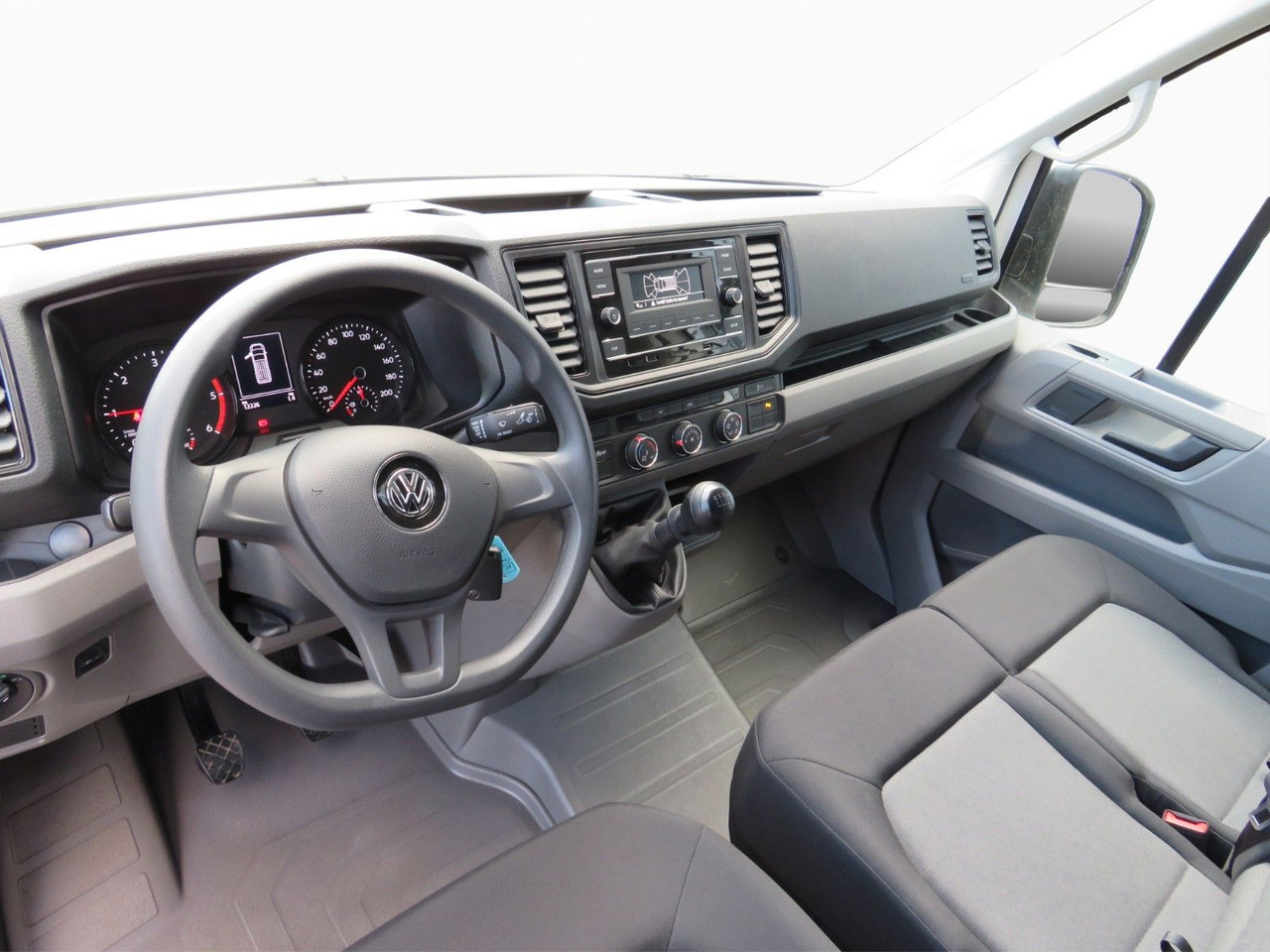 Volkswagen Crafter 35 L3H3 Kasten - כלי רכב מסחרי עם לוח: תמונה 2 Volkswagen Crafter 35 L3H3 Kasten - כלי רכב מסחרי עם לוח: תמונה 2
