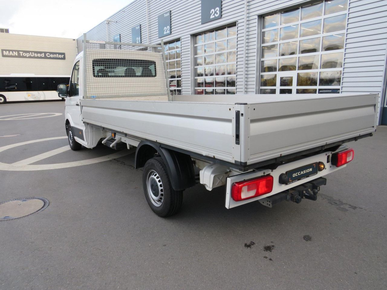 Volkswagen Crafter 35 L4 EK Pritsche Euro6 Klima AHK ZV - כלי רכב מסחרי במיטה שטוחה: תמונה 4 Volkswagen Crafter 35 L4 EK Pritsche Euro6 Klima AHK ZV - כלי רכב מסחרי במיטה שטוחה: תמונה 4