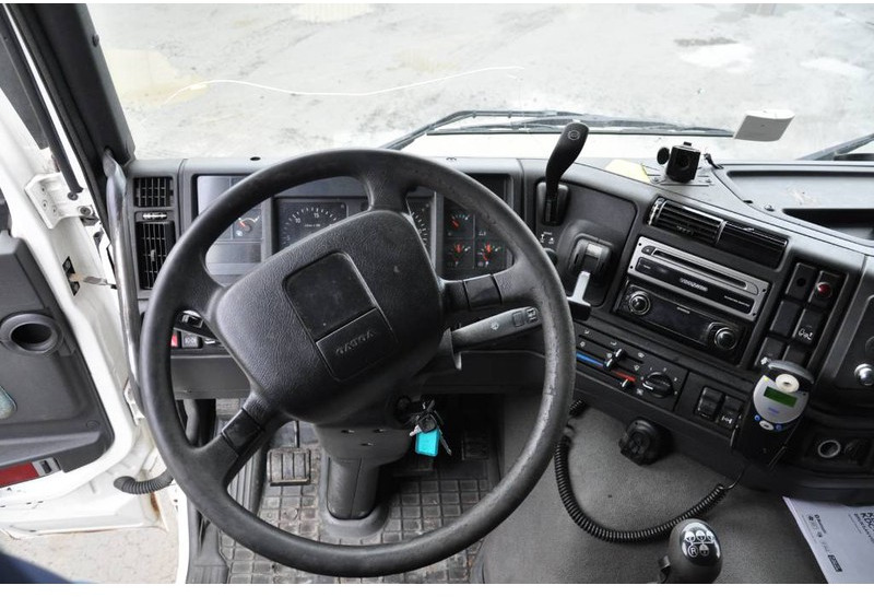 Volvo FM12 380 4X2 - מוביל מכולות/ משאית החלפת גוף: תמונה 5 Volvo FM12 380 4X2 - מוביל מכולות/ משאית החלפת גוף: תמונה 5