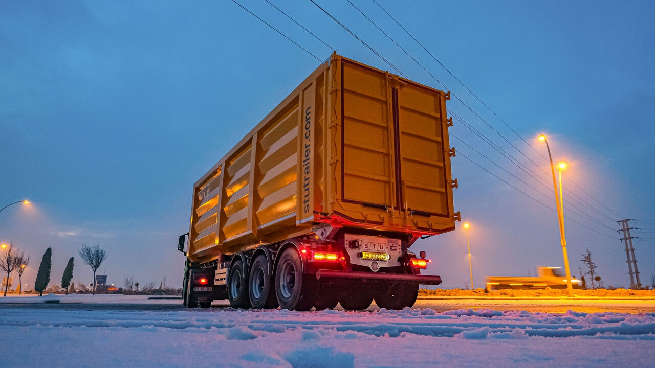 STU SCRAP METAL TIPPER TRAILER / 55M3 TO 71 M3 - סמיטריילר עם מזהיר: תמונה 3 STU SCRAP METAL TIPPER TRAILER / 55M3 TO 71 M3 - סמיטריילר עם מזהיר: תמונה 3
