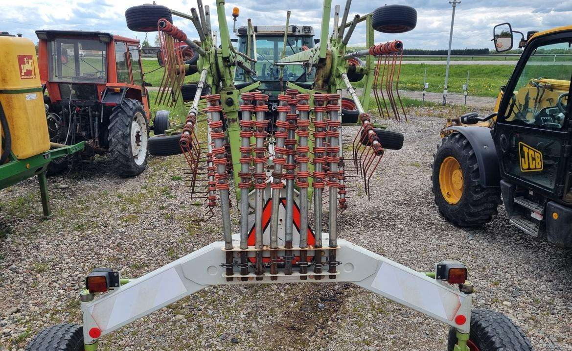 Claas Liner 680 - גורף/ מגרפה: תמונה 5 Claas Liner 680 - גורף/ מגרפה: תמונה 5