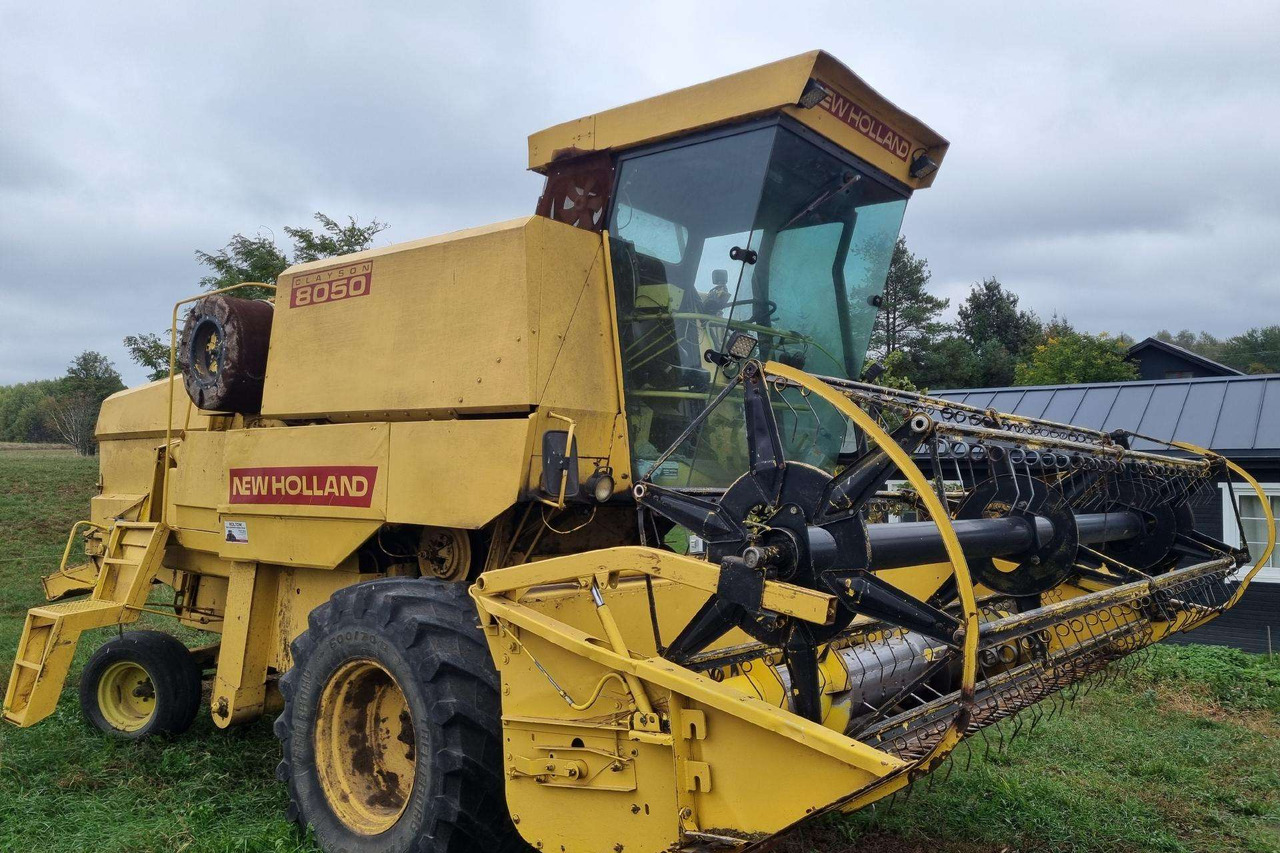 New Holland 8050 - מקצרת קומבינה: תמונה 2 New Holland 8050 - מקצרת קומבינה: תמונה 2