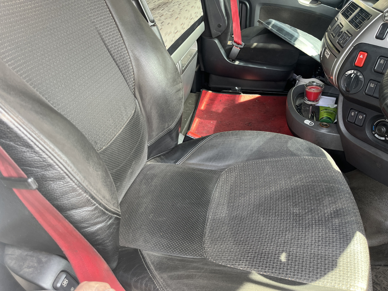DAF XF Euro 6 - יחידת טרקטור: תמונה 4 DAF XF Euro 6 - יחידת טרקטור: תמונה 4