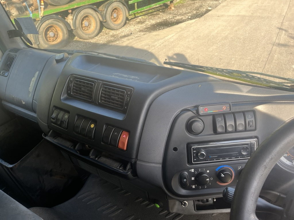 כלי רכב מסחרי עם תיבה Daf 55LF 220 4x2 Box Van: תמונה 10