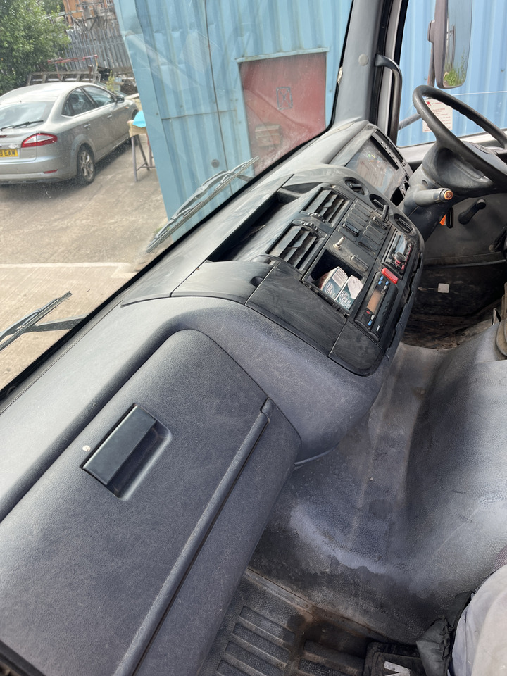 מזהיר Mercedes Atego: תמונה 10 מזהיר Mercedes Atego: תמונה 10