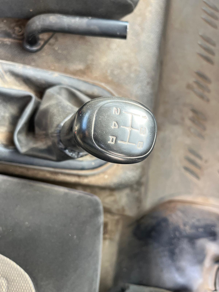 משאית וילונות צד Renault Premium: תמונה 8
